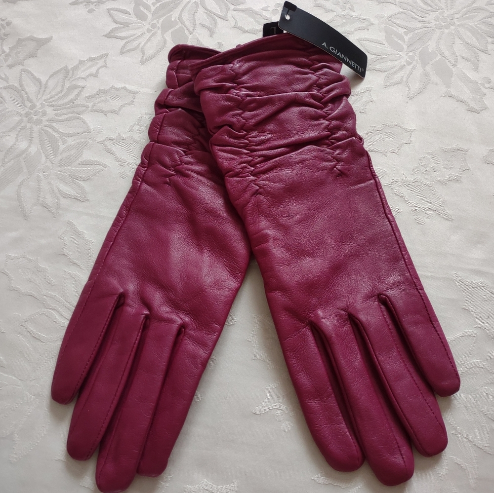 New 🎀 Alexandra Giannetti gloves above wrist soft Italian leather burgundy